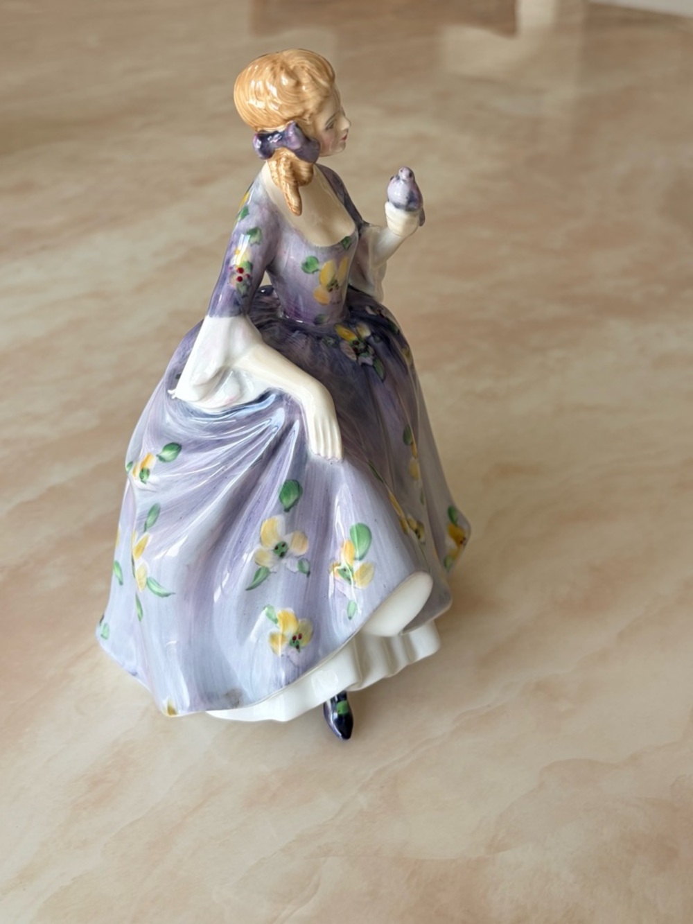 Royal Doulton porcelain figurine hn2839